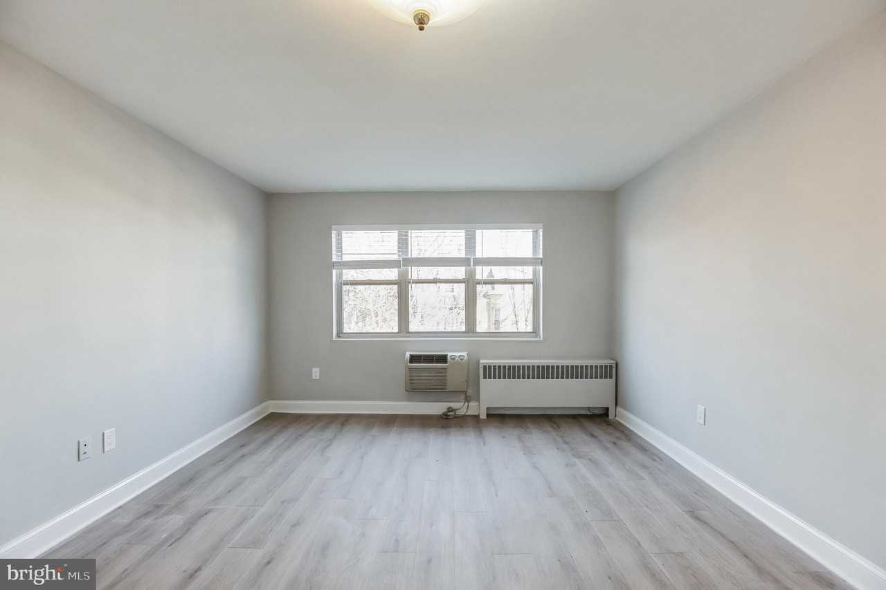 1010 P St Nw #5 - Photo 5 of 12
