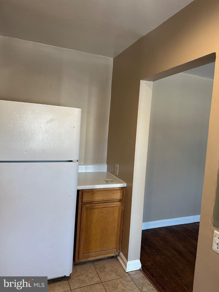 1449 Olive St Ne #4 - Photo 4 of 19