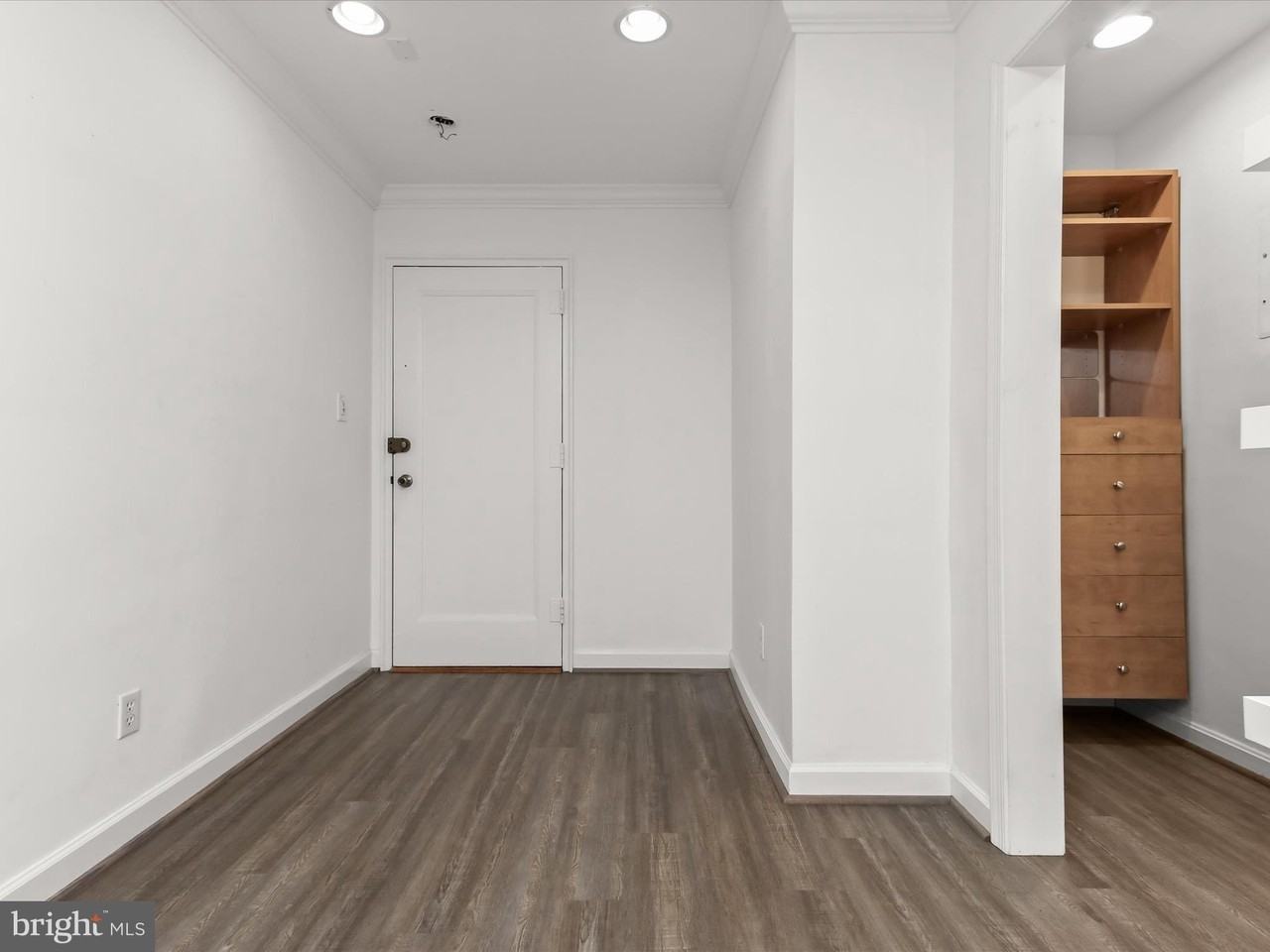 2325 42nd St Nw #320 - Photo 4 of 30