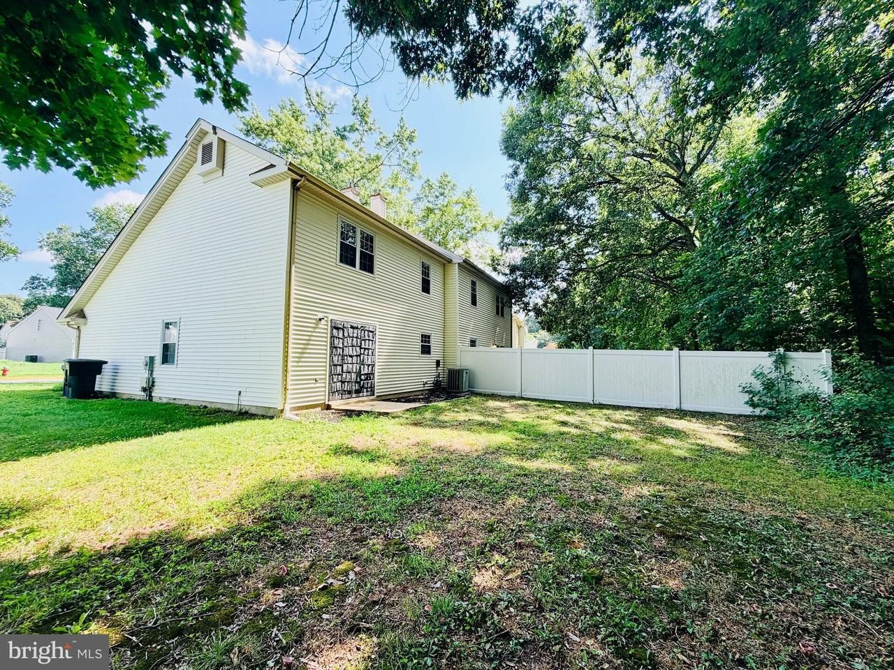168 Stoney Dr - Photo 2 of 23