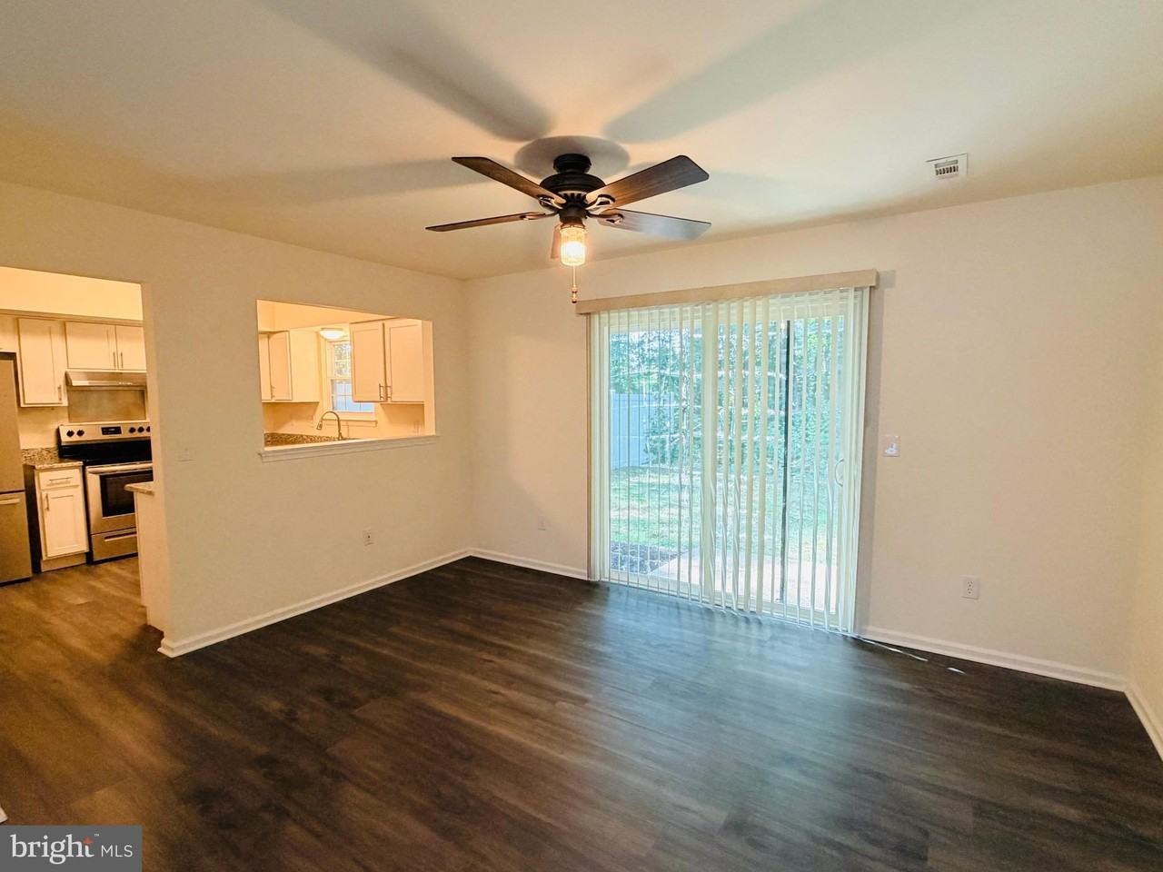 168 Stoney Dr - Photo 6 of 23