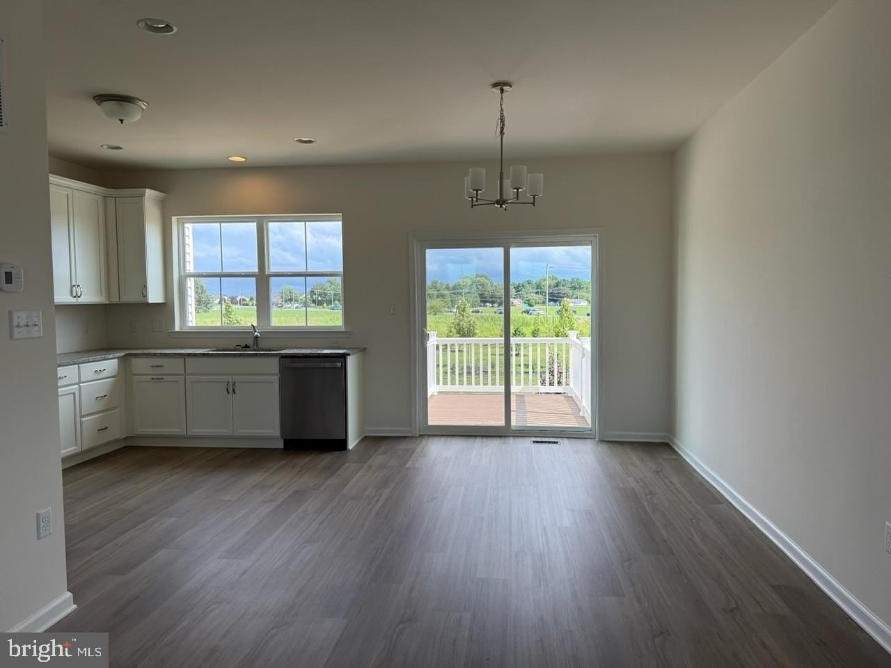 748 Rosler Way - Photo 4 of 12