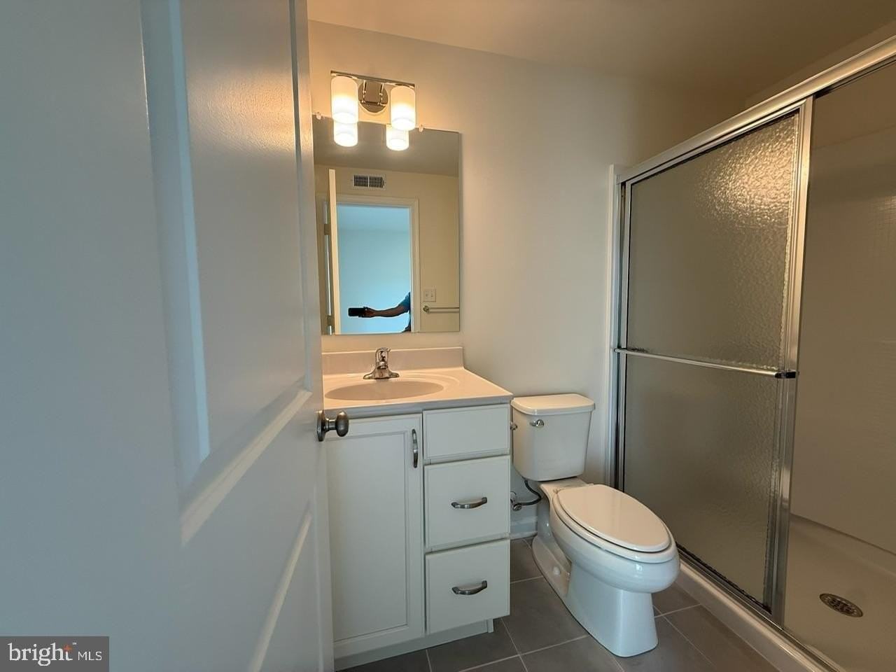 748 Rosler Way - Photo 7 of 12