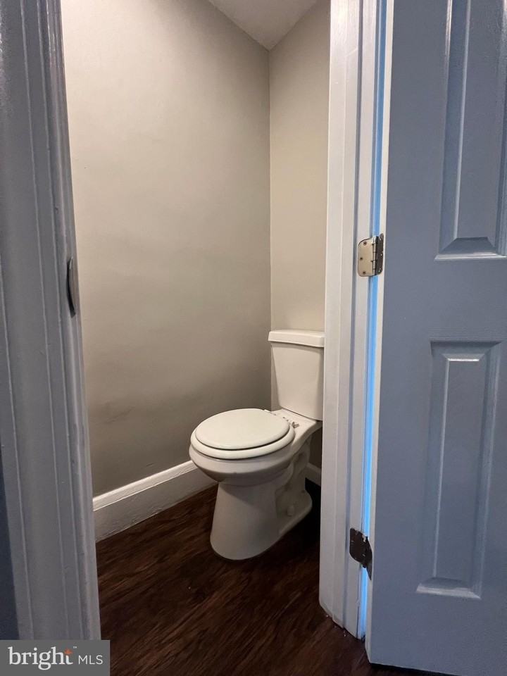 1329 Homestead St - Photo 6 of 19