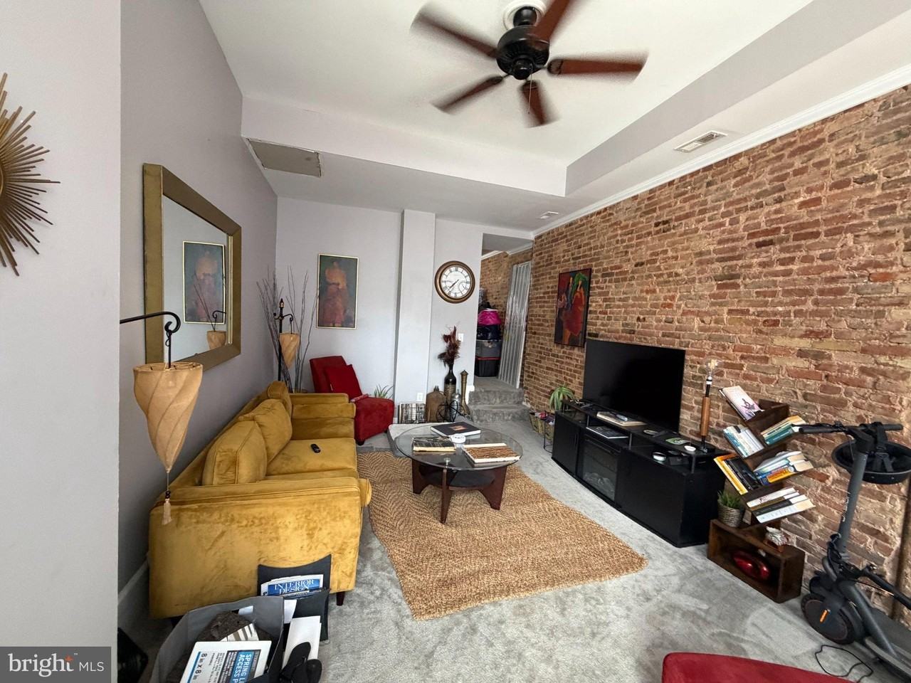1638 Cole St - Photo 2 of 12
