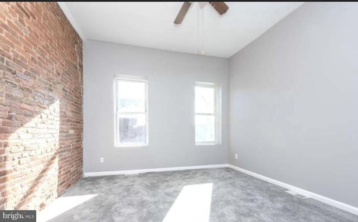 1638 Cole St - Photo 7 of 12