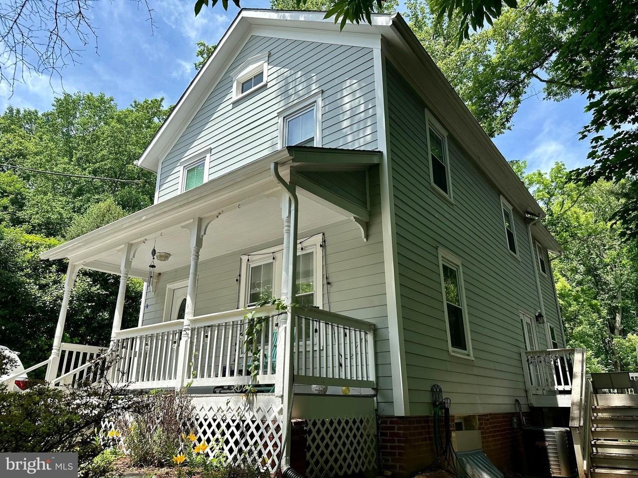 4023 Jones Bridge Rd - Photo 2 of 30