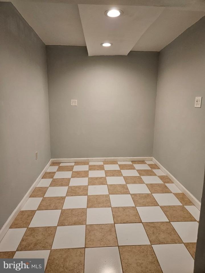 9105 Chesley Knoll Ct - Photo 5 of 8