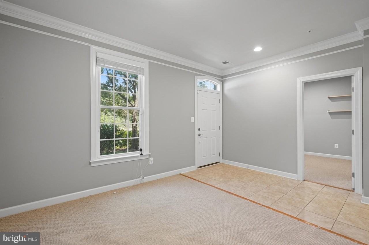 493 Watkins Mill Rd - Photo 5 of 50