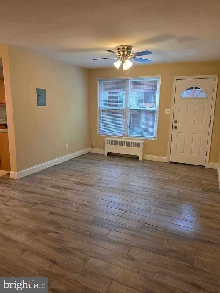610 Kennebec Ave #B2 - Photo 2 of 13