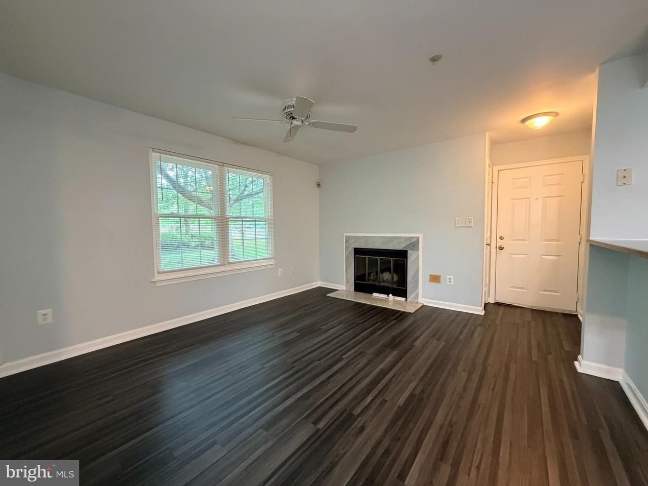 931 Hillside Lake Ter #103 - Photo 2 of 21