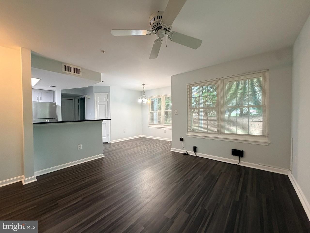 931 Hillside Lake Ter #103 - Photo 3 of 21