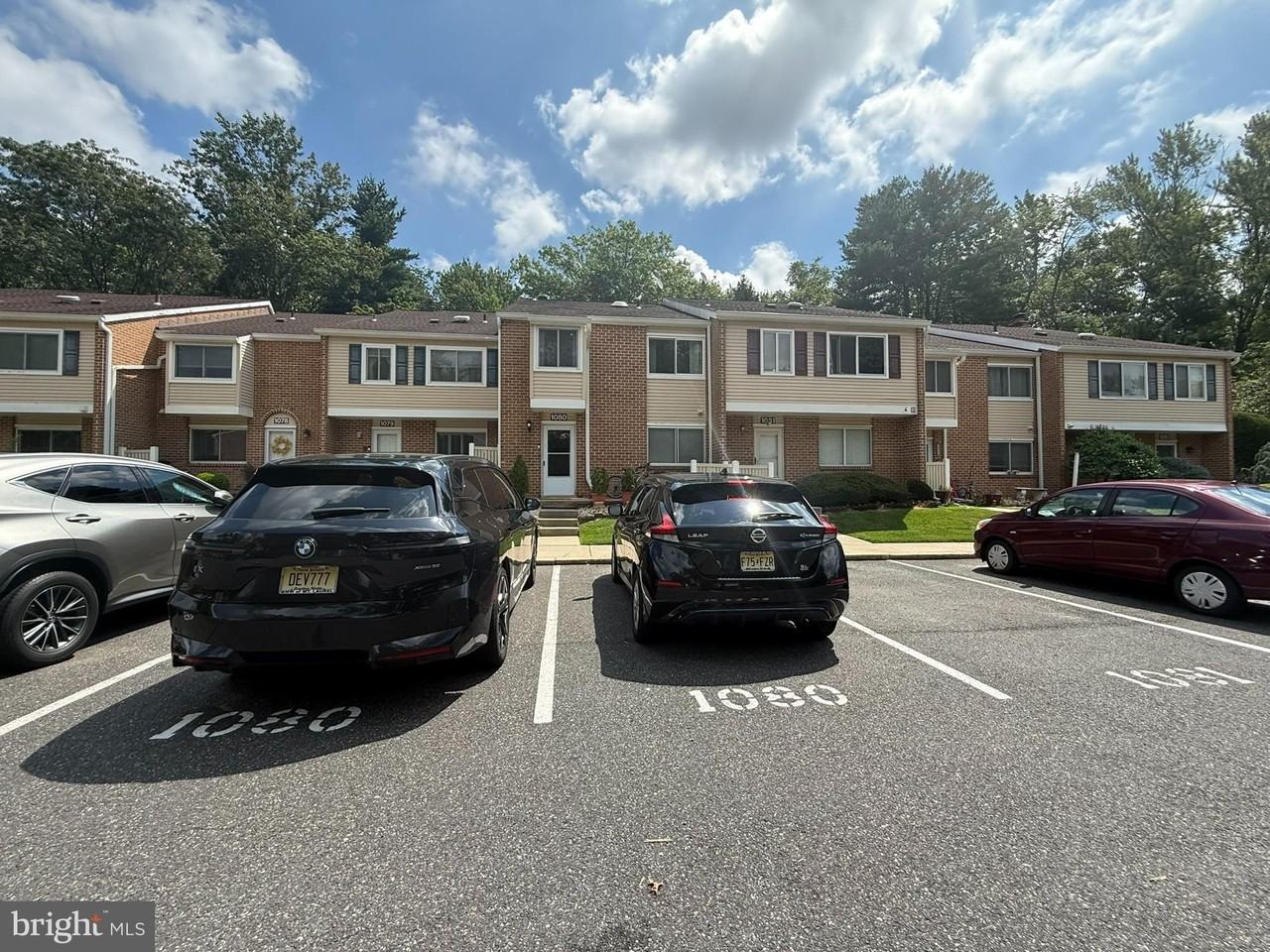 1080 Pendleton Ct - Photo 3 of 35