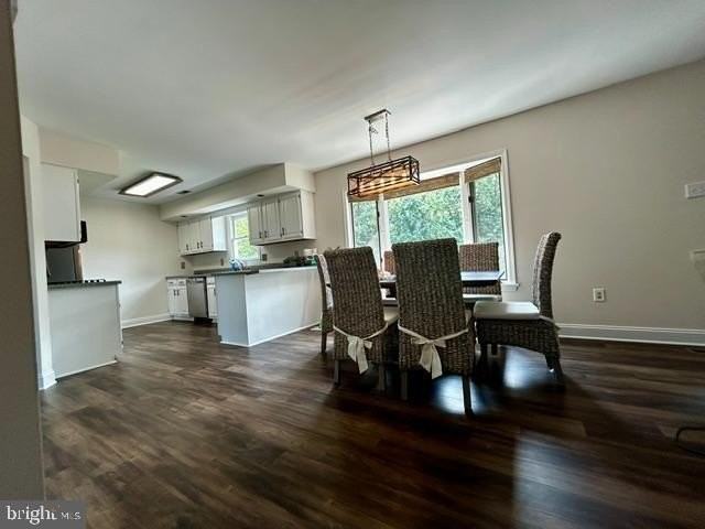 4574 White Oak Ln - Photo 6 of 22