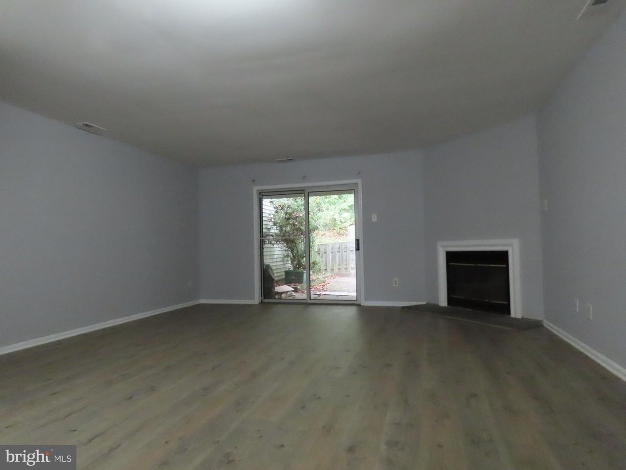 16 Fair Oaks Ct - Photo 2 of 12