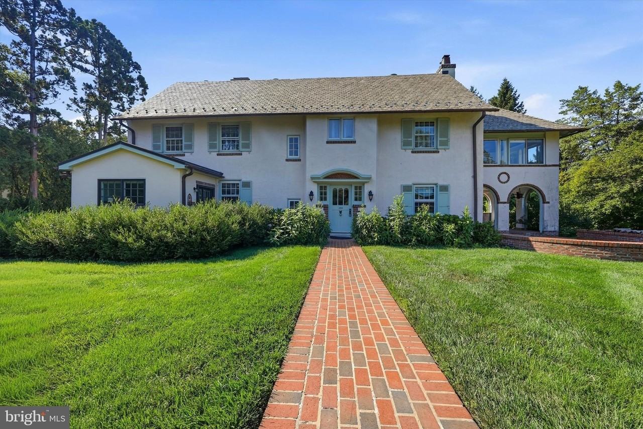 490 Bancroft Rd