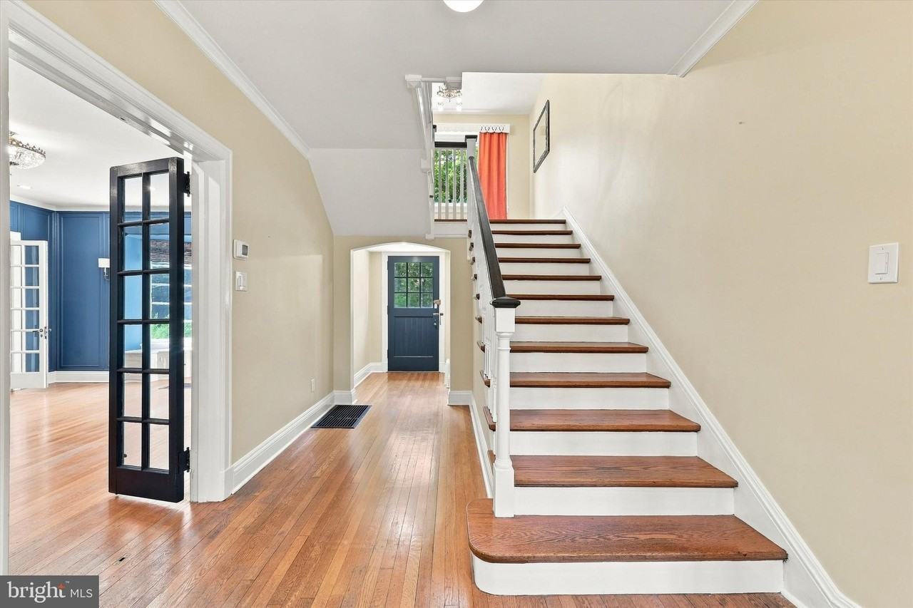 490 Bancroft Rd - Photo 3 of 50