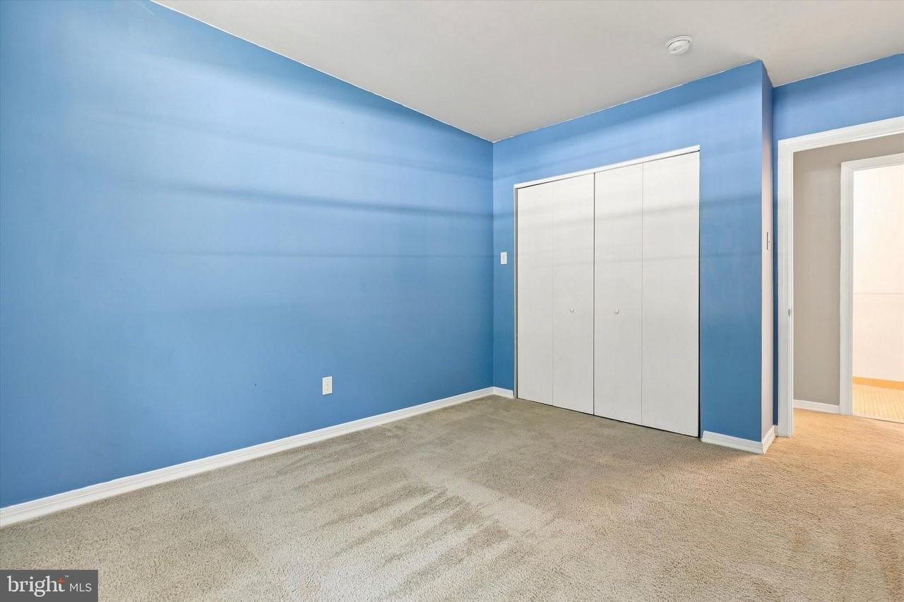 320 Flourtown Rd - Photo 7 of 15