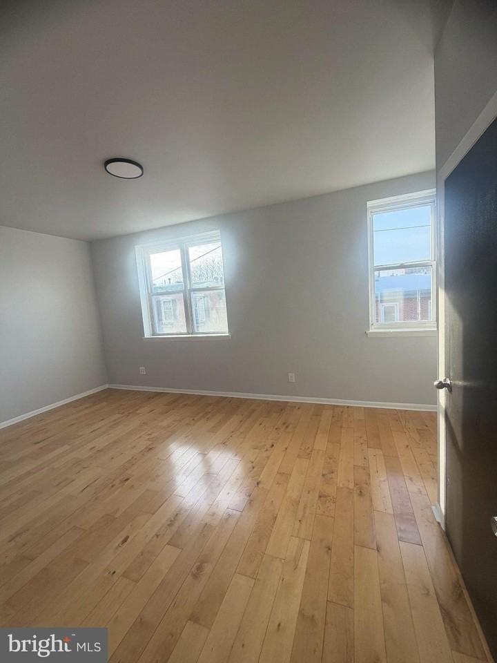 975 N Lawrence St #C - Photo 2 of 8