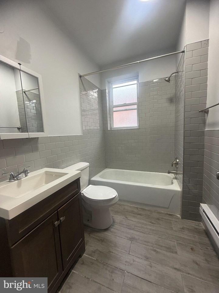 975 N Lawrence St #C - Photo 7 of 8