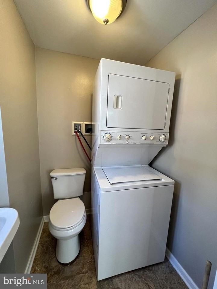 508 W Harvey St #2 - Photo 7 of 20