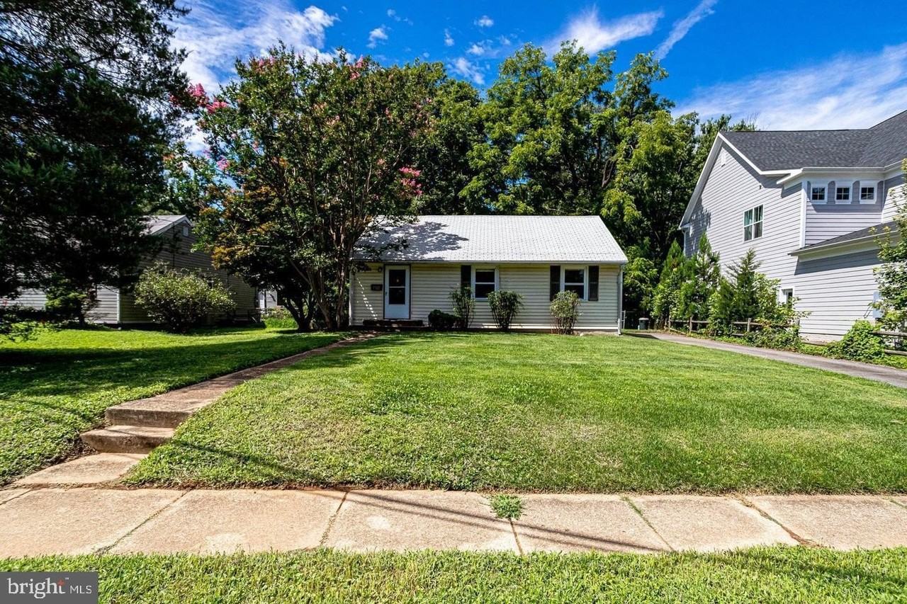 1922 Anderson Rd - Photo 2 of 27