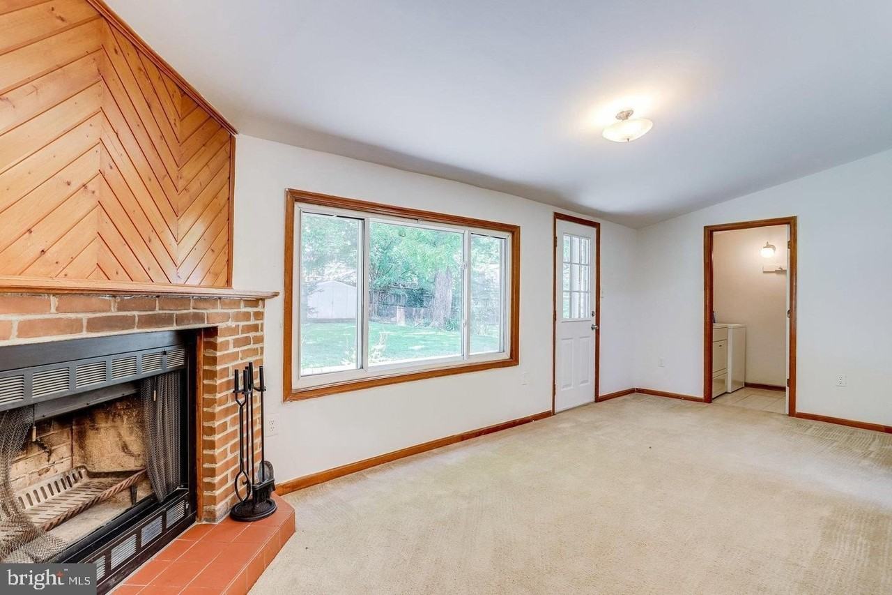 1922 Anderson Rd - Photo 5 of 27