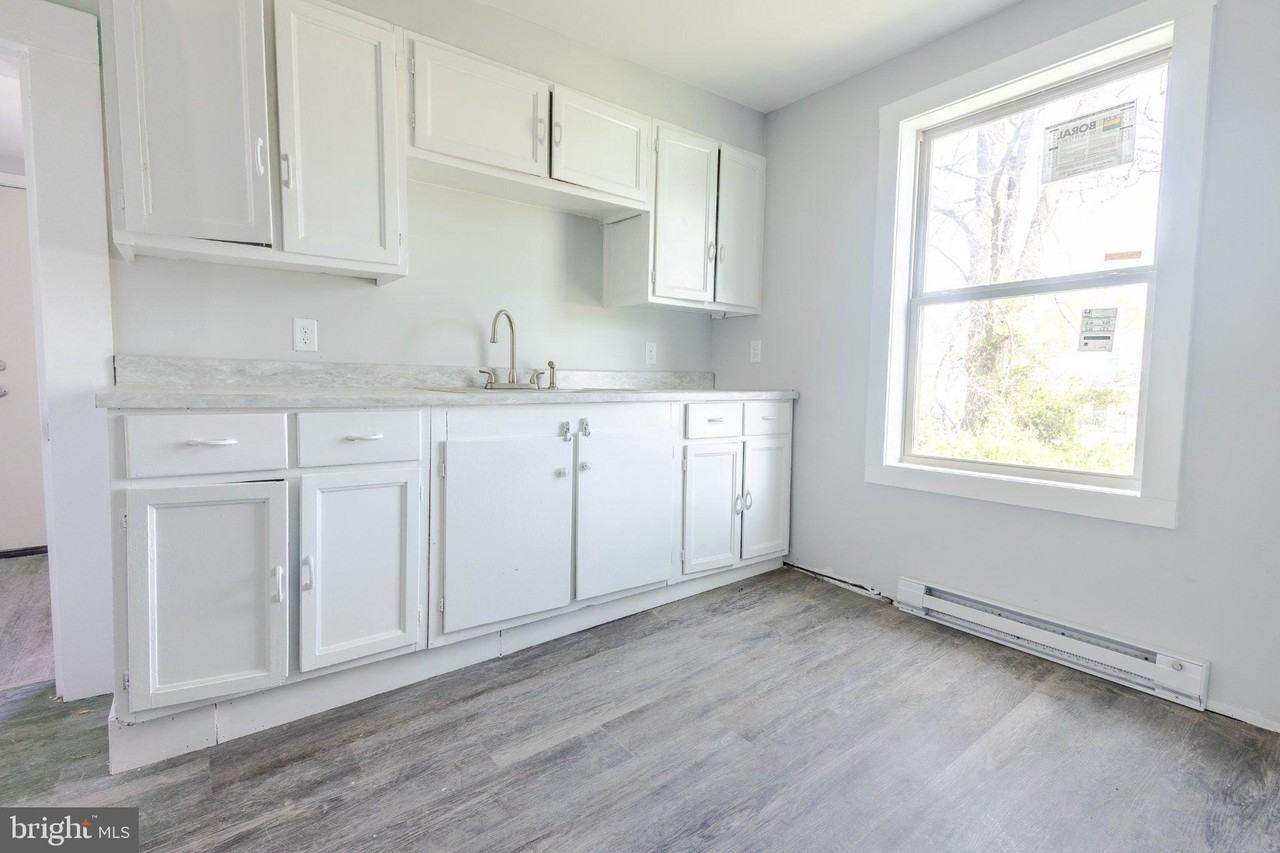 Jackson Ln - Photo 5 of 12