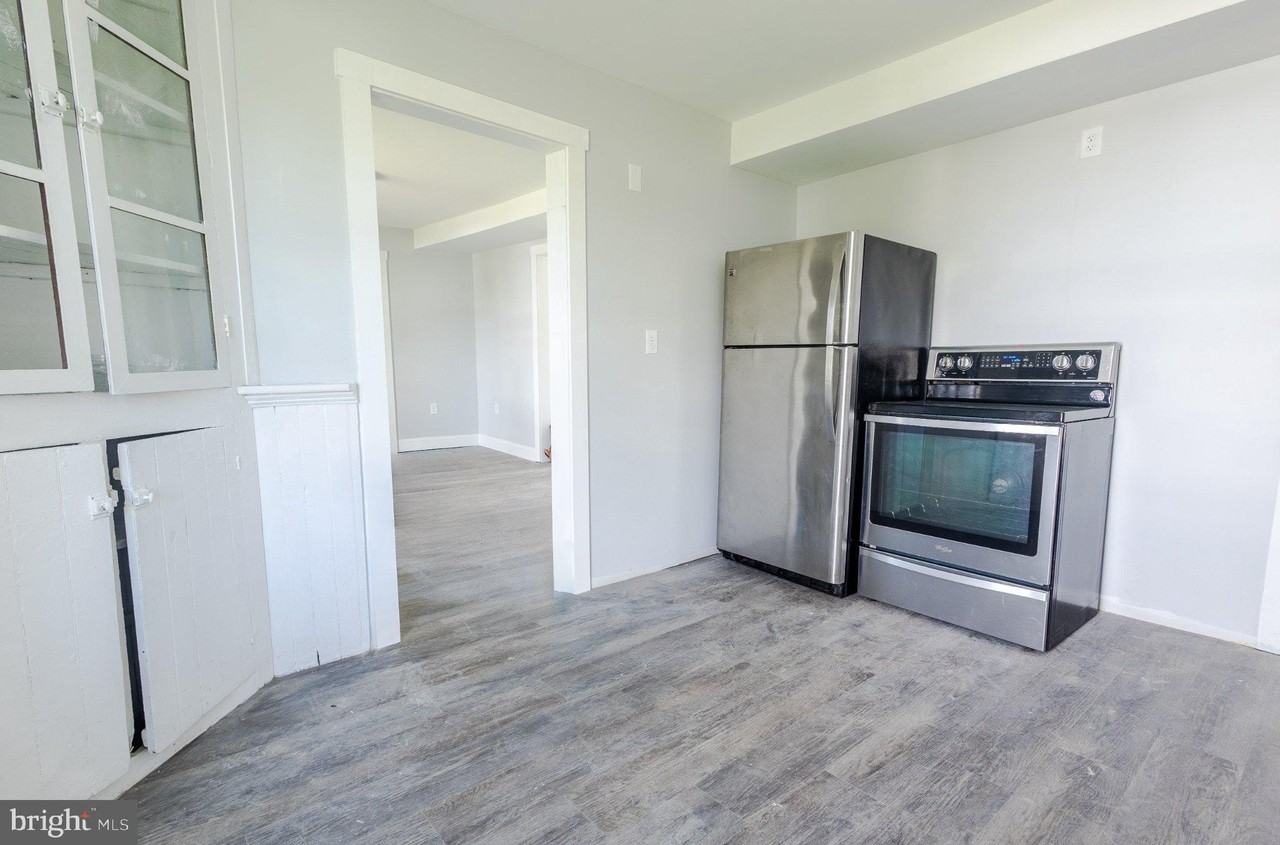 Jackson Ln - Photo 6 of 12