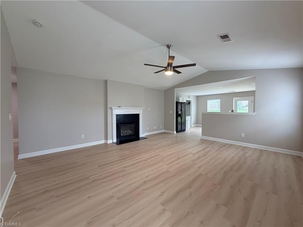 3963 Heather View Ln - Photo 4 of 36