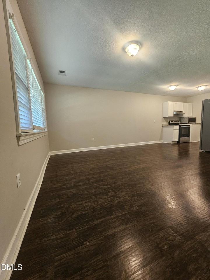 3623 Bowling Dr - Photo 2 of 11