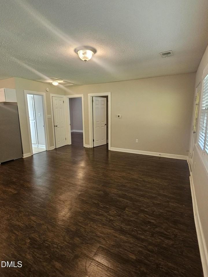 3623 Bowling Dr - Photo 5 of 11