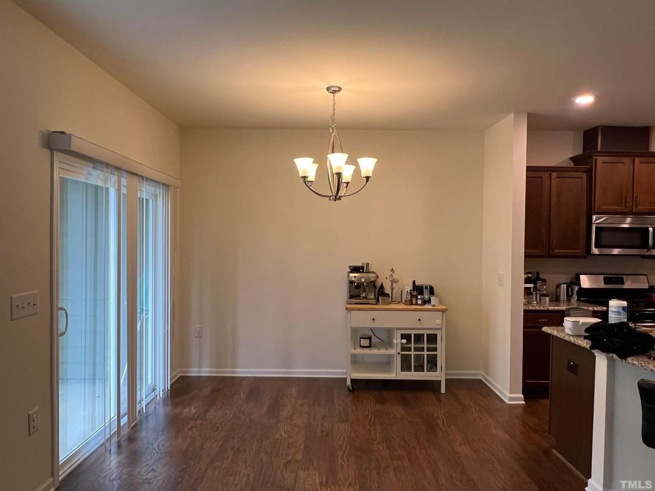 1156 Lookout Ridge Rd - Photo 3 of 10