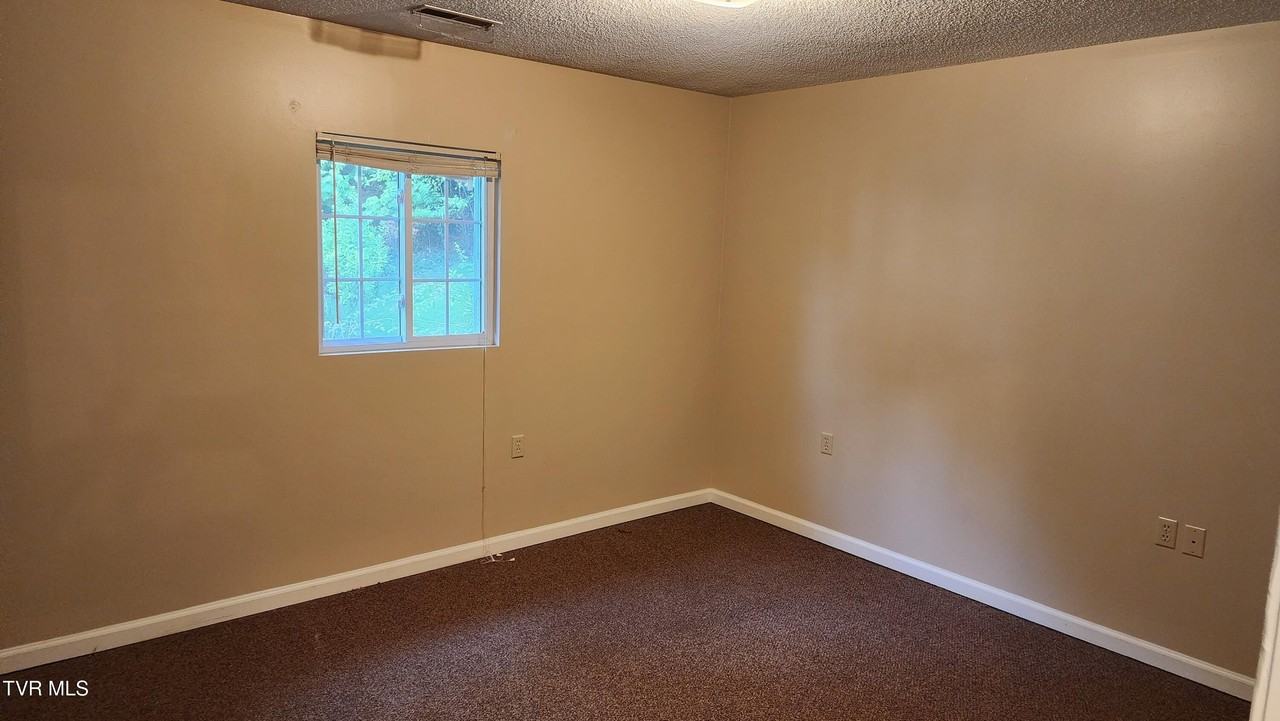 2816 Broad St #2816 - Photo 7 of 9