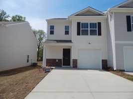 featured image of 208 Oakmont Valley Trl