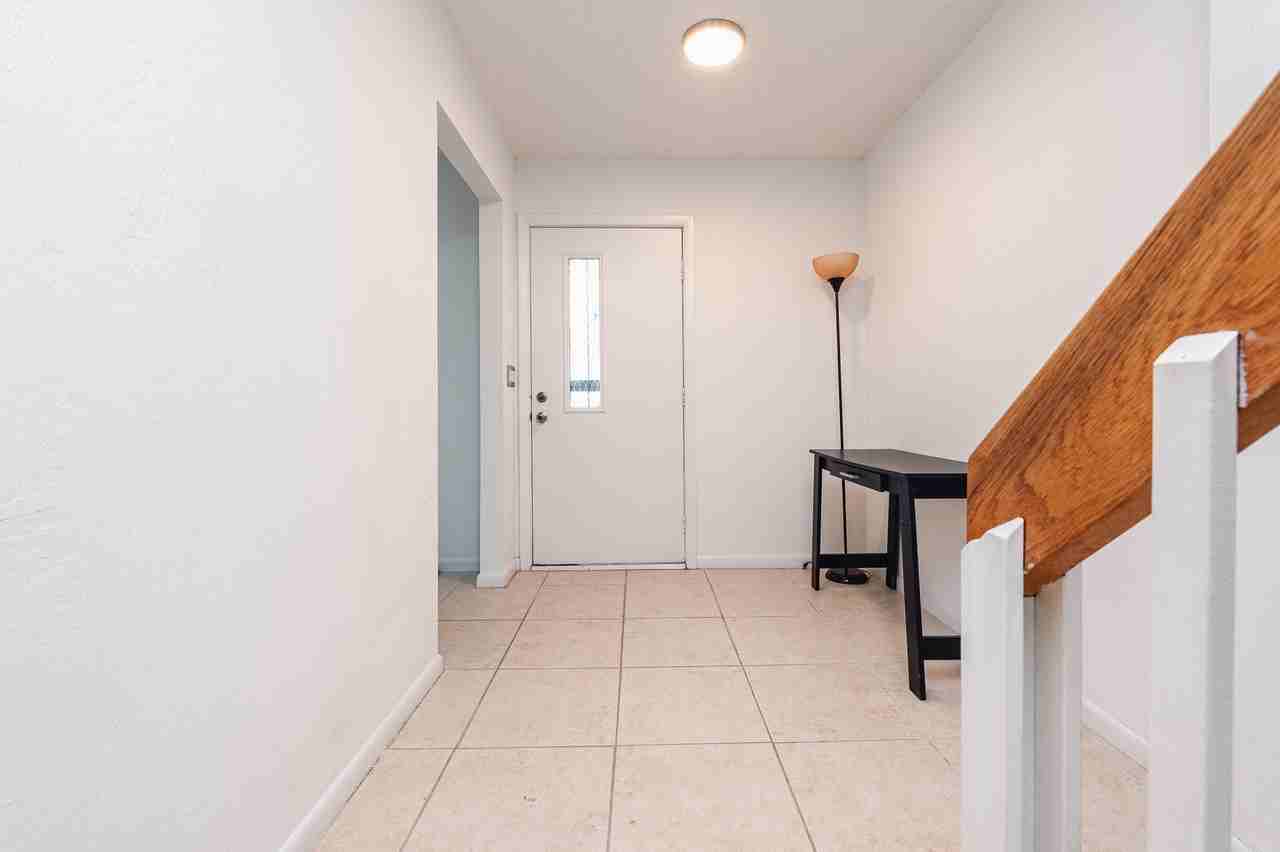 9 Oakwood Park #1 - Photo 5 of 50