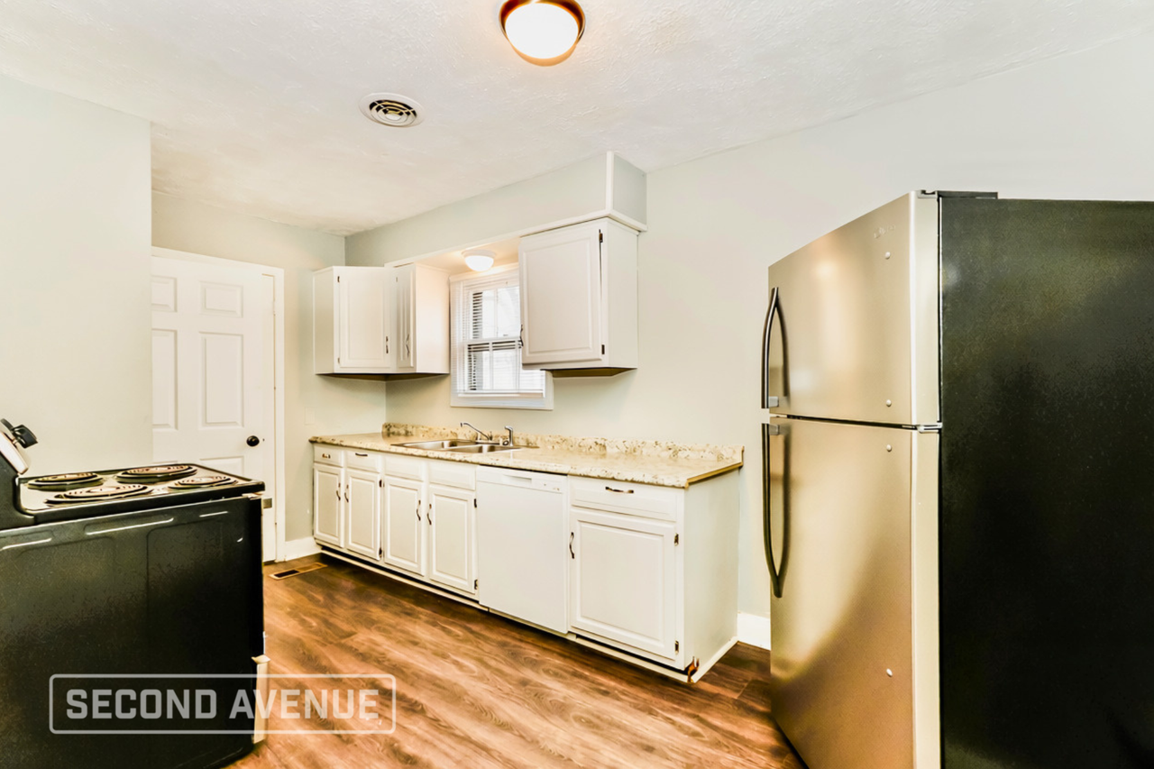 1032 Sale Ave - Photo 6 of 20