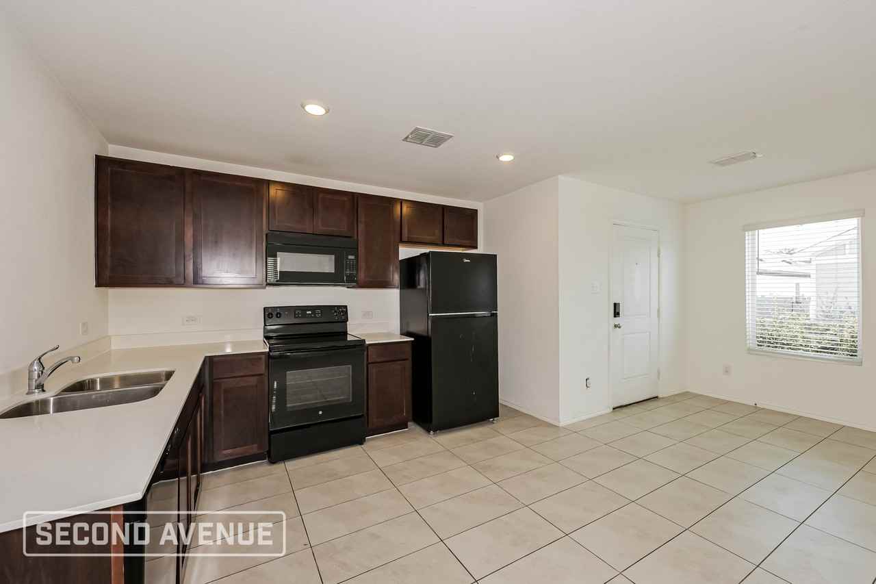 8732 Texas Risinger Dr - Photo 4 of 21