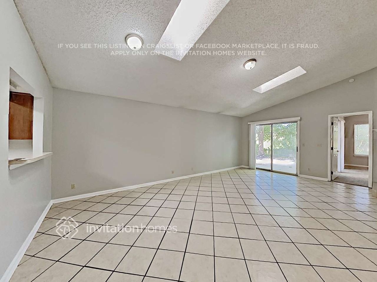 385 Filmore Dr - Photo 4 of 17