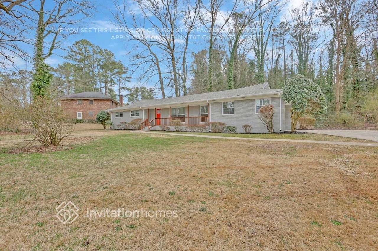 1707 Laurens Dr Sw - Photo 3 of 25