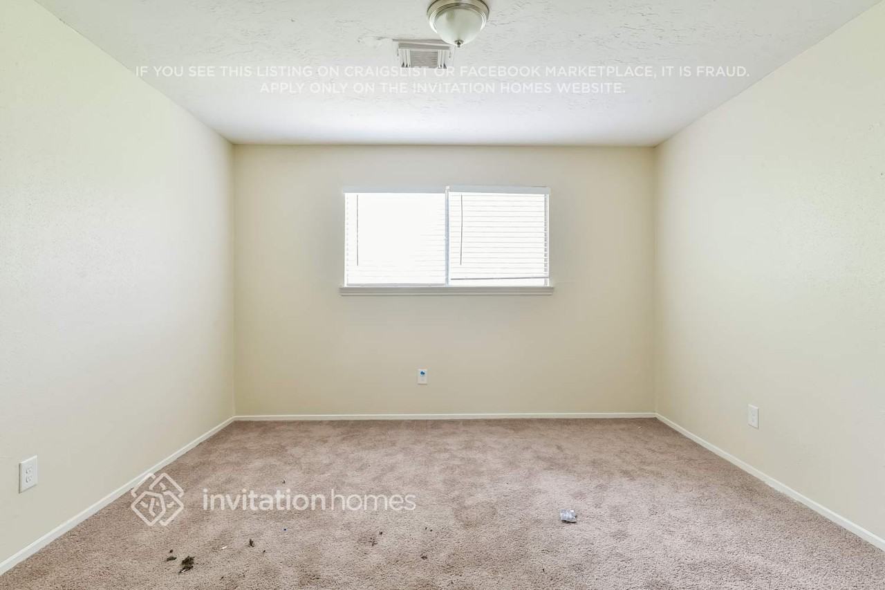 4311 Saratoga Dr - Photo 5 of 15