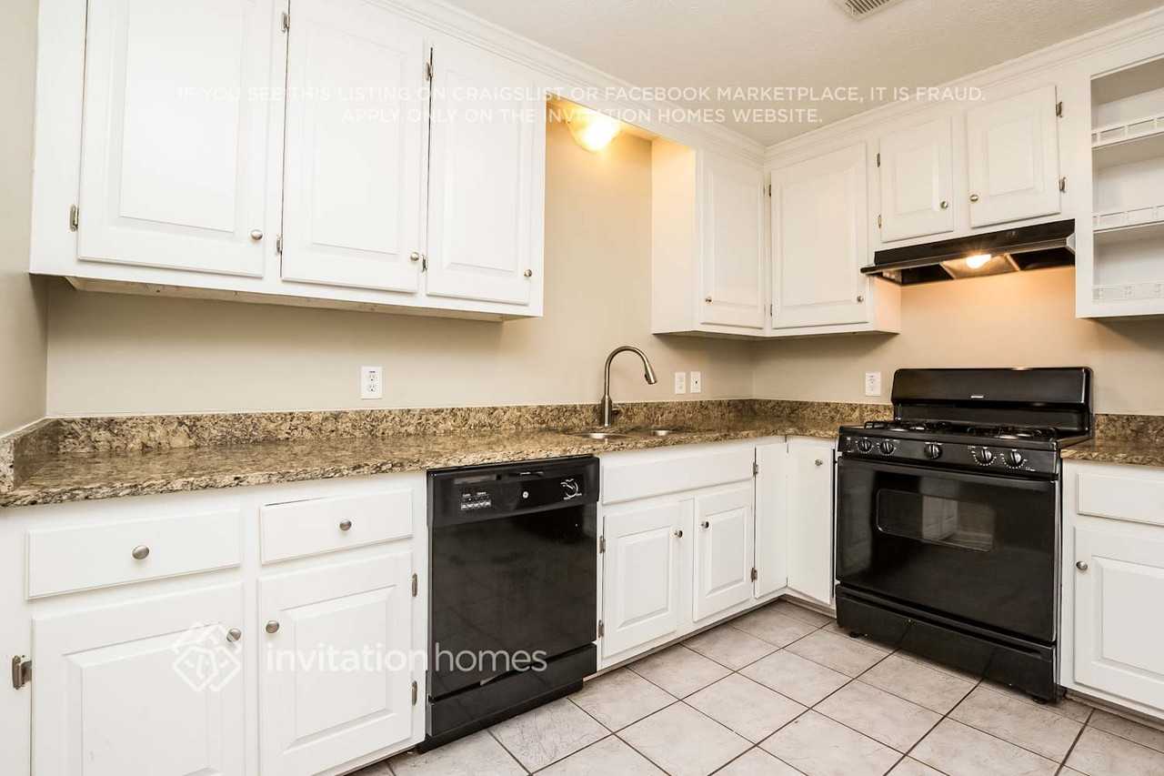 113 N Etowah Ln - Photo 7 of 17