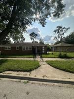 featured image of 900 W Vermont Ave #1