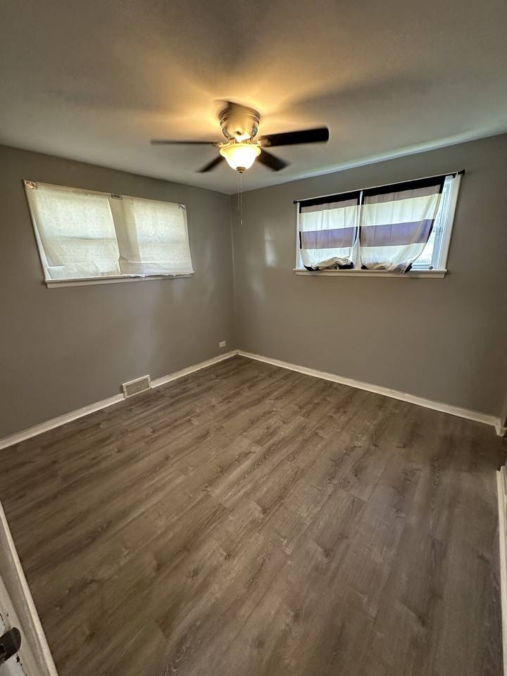 900 W Vermont Ave #1 - Photo 5 of 18