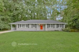 featured image of 1554 N Columbia Pl