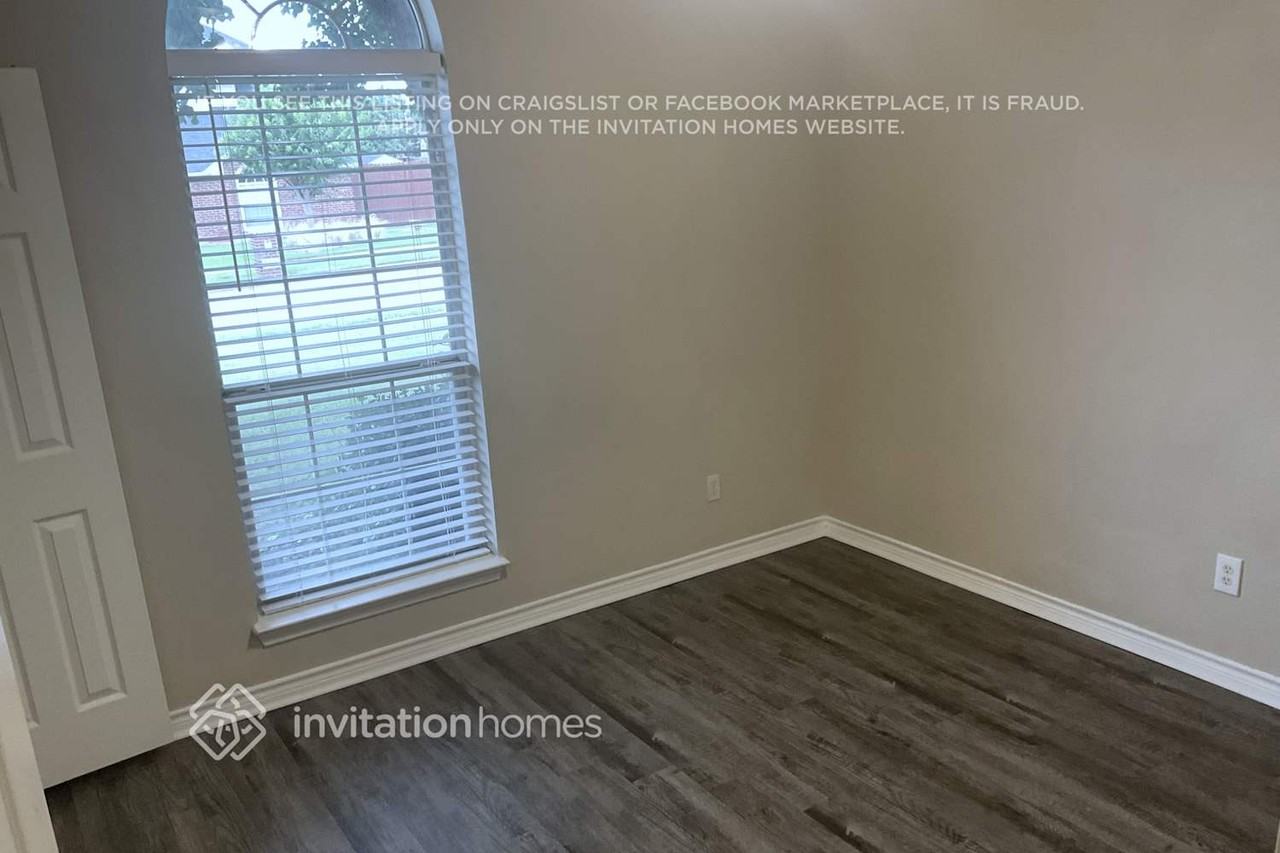 2105 Nugent Dr - Photo 6 of 13
