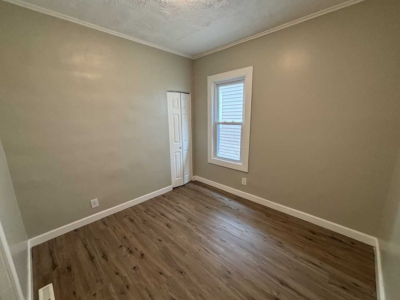 1238 Sherman St #1 - Photo 6 of 20