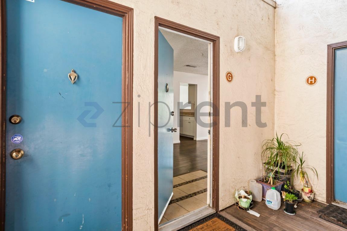 1700 Laguna St #G - Photo 4 of 29
