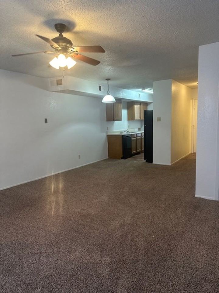 Las Colinas Apts. - Photo 5 of 35