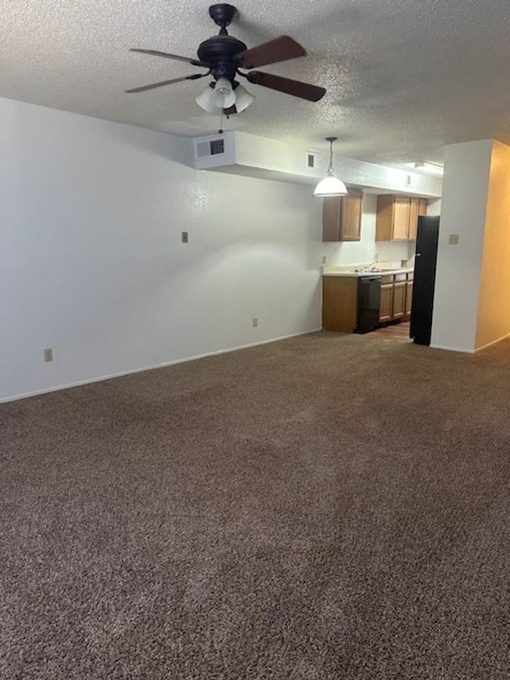 Las Colinas Apts. - Photo 6 of 35